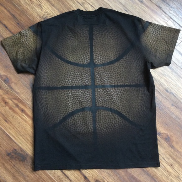 NWOT! Givenchy Columbian Basketball Fit T shirt - Picture 8 of 9